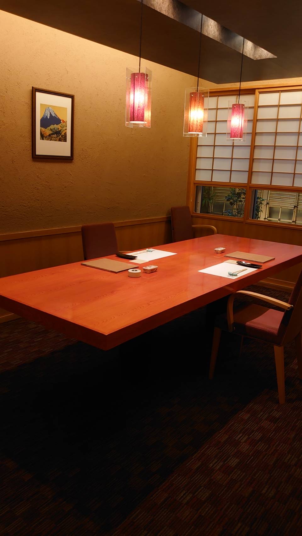 テーブル席の写真